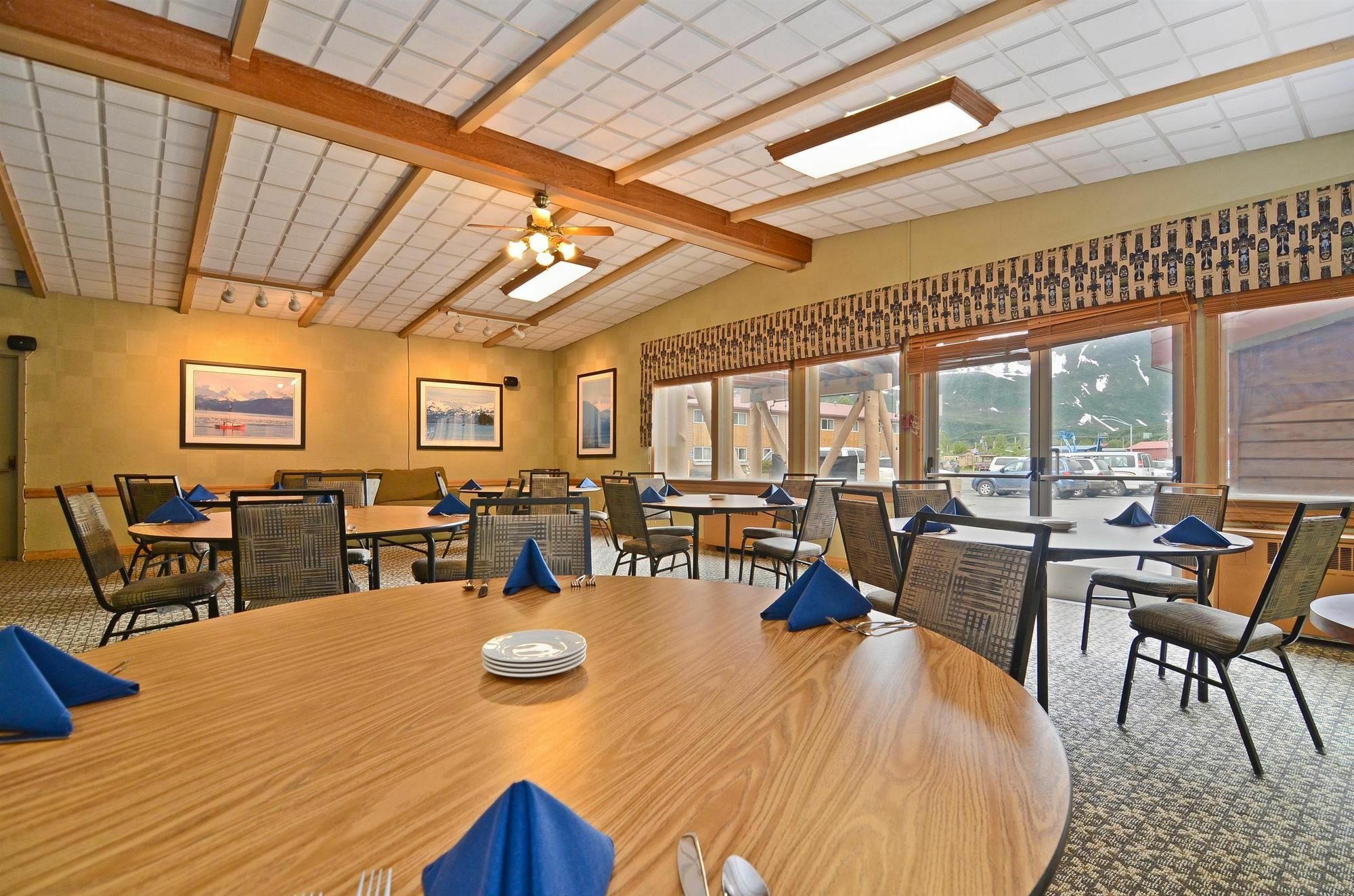 Best Western Valdez Harbor Inn Bagian luar foto